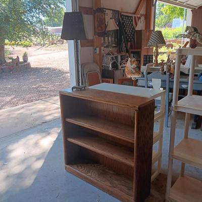 SHORT BOOKCASE AND AN IRON TABLE LAMP & SHADE