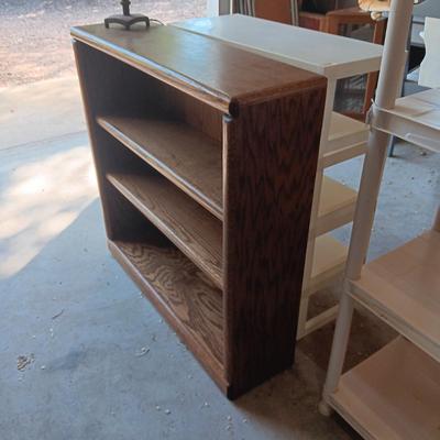SHORT BOOKCASE AND AN IRON TABLE LAMP & SHADE