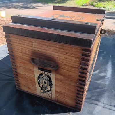 NATIONAL RIFLE ASSOCIATION WOODEN BOX