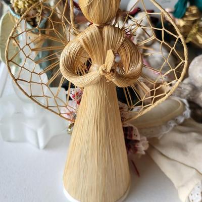 LOT 162G: Large Collection of Angel Themed Dolls, Ornaments and More