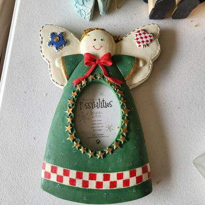 LOT 162G: Large Collection of Angel Themed Dolls, Ornaments and More