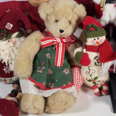 LOT 164G: Various Vintage Christmas Holiday Decorations