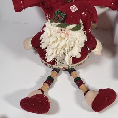 LOT 164G: Various Vintage Christmas Holiday Decorations