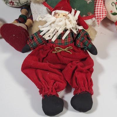 LOT 164G: Various Vintage Christmas Holiday Decorations