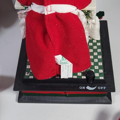 LOT 164G: Various Vintage Christmas Holiday Decorations