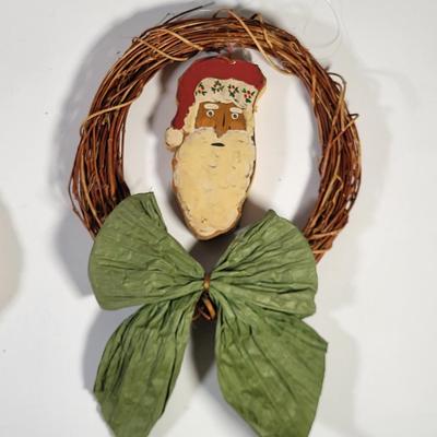 LOT 165G: Vintage Mixture of Christmas Holiday Decorations