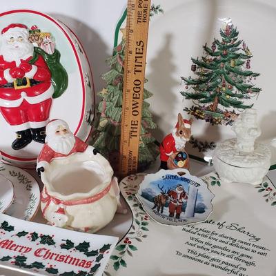LOT 160L: Vintage Holiday Servingware & Decor with Spode, Royal Doulton, Lefton & More