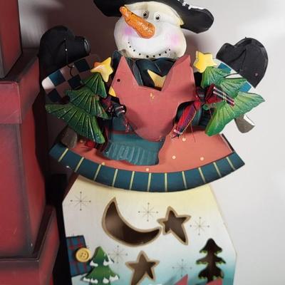 LOT 177G: Vintage Holiday Christmas Decorations and Displays