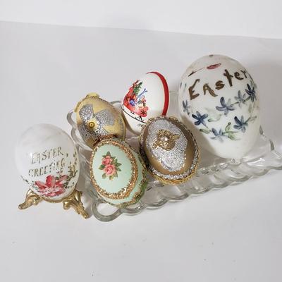 LOT 168D: 18th Century Chintz Shaving Mug, Hand Decorated Eggs, Limoges, Mini Hen on Nest & More