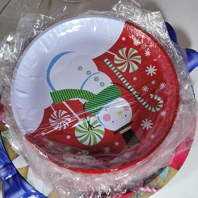 LOT 178G: Collection of Vintage Christmas Platters and Glass Dishes