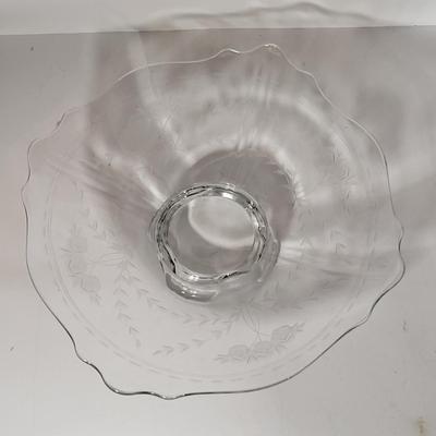 LOT 178G: Collection of Vintage Christmas Platters and Glass Dishes