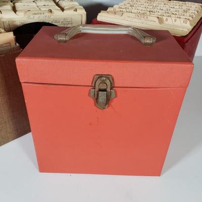LOT 179G: Huge Collection of 45s in Carrying Cases