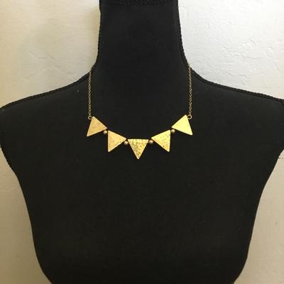 Very nice gold tone triangle statement necklace