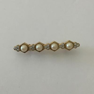Vintage, goldtone brooch