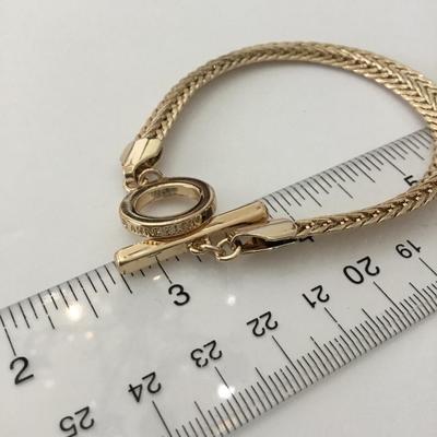 Beautiful vintage, goldtone, Annie Klein toggle bracelet very nice
