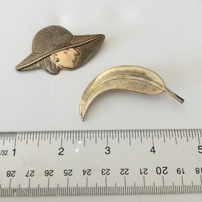 Vintage goldtone, brooches mid century