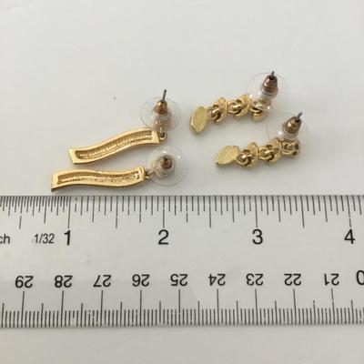 Really pretty gold tone rhinestone dangle earrings two pairs