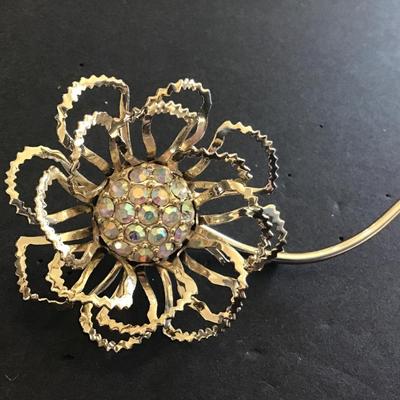 Large Sarah Coventry Brooch