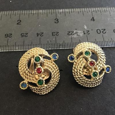 Sarah Coventry Clip on Earrings