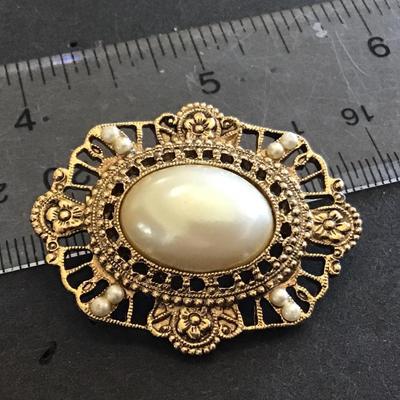 Faux Pearl Gold Tone Brooch