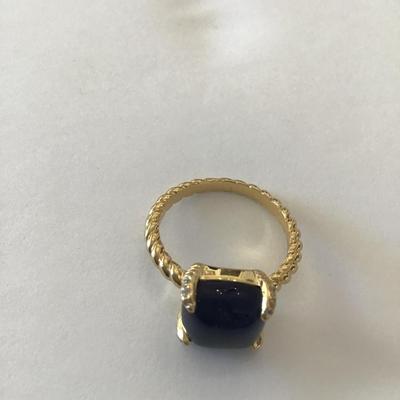 Beautiful fashion ring