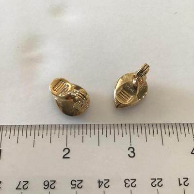 Monet vintage clip on earrings