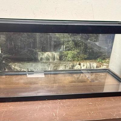 Glass Reptile Enclosure with Mesh Lid