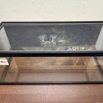 Glass Reptile Enclosure with Mesh Lid
