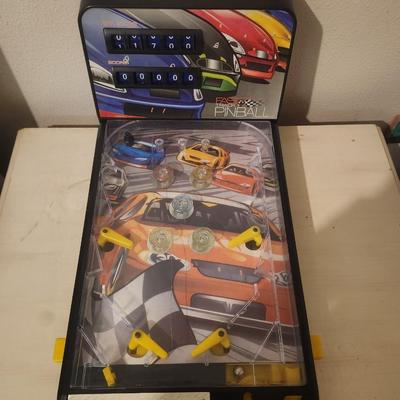 Mini pinball machine