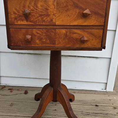 LOT 1: 6 Drawer Dresser, Vanity, and Nightstand