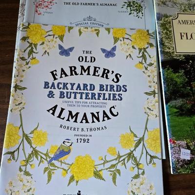 Flowers - Landscaping - Gardening books with flower and vegetable seed packets (some past date)