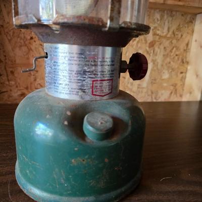 Coleman kerosene lantern -