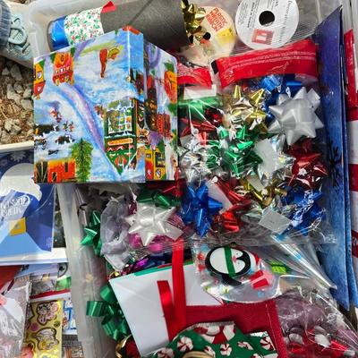 Wrapping paper - Bows - Gift labels - Greeting cards in two long lidded totes and more !