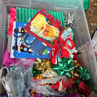 Wrapping paper - Bows - Gift labels - Greeting cards in two long lidded totes and more !