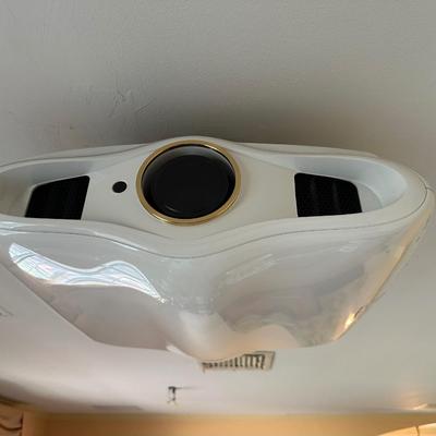 DreamVision DreamBee 2 Full HD 1080p Projector – Remote, Ceiling Mount & Manual, Low Hours