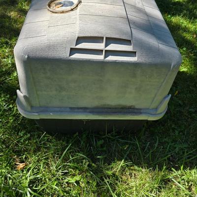 Plastic Doghouse - also great for cats! or shelter for angry spouse too!