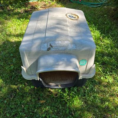 Plastic Doghouse - also great for cats! or shelter for angry spouse too!