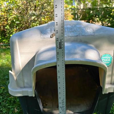 Plastic Doghouse - also great for cats! or shelter for angry spouse too!