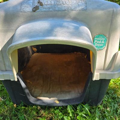 Plastic Doghouse - also great for cats! or shelter for angry spouse too!