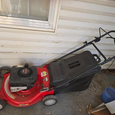 Quantum Power 5Hp Lawnmower
