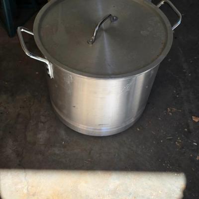 Large frying pot - Turkey fryer
