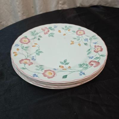 Bonjour Casserole dish and a partial set of Churchill dinnerware