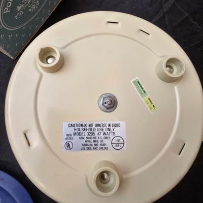 Orville Redenbacher's popcorn maker and two small electric Crockpots