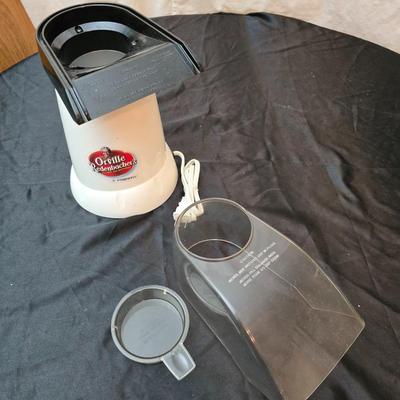 Orville Redenbacher's popcorn maker and two small electric Crockpots