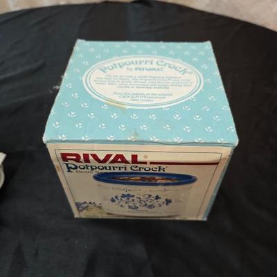 Orville Redenbacher's popcorn maker and two small electric Crockpots
