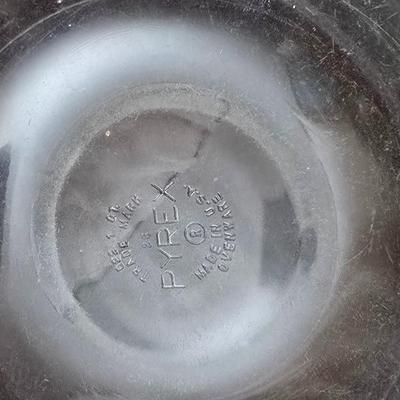 Glass pyrex Baking pans and pie pans