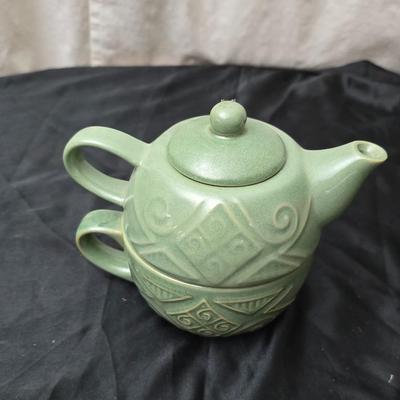 Vintage Mlesna tea pot with Green Accent trim - Pier 1 tea pot - sugar bowl and tea strainers