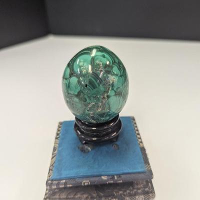 Alabaster Green Egg With Case