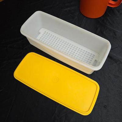 Colorful Tupperware brand food storage containers - complete Mini Pak n carry lunchbox!