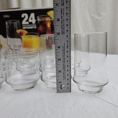 24 piece Libbey Impromptu glasses - Complete set